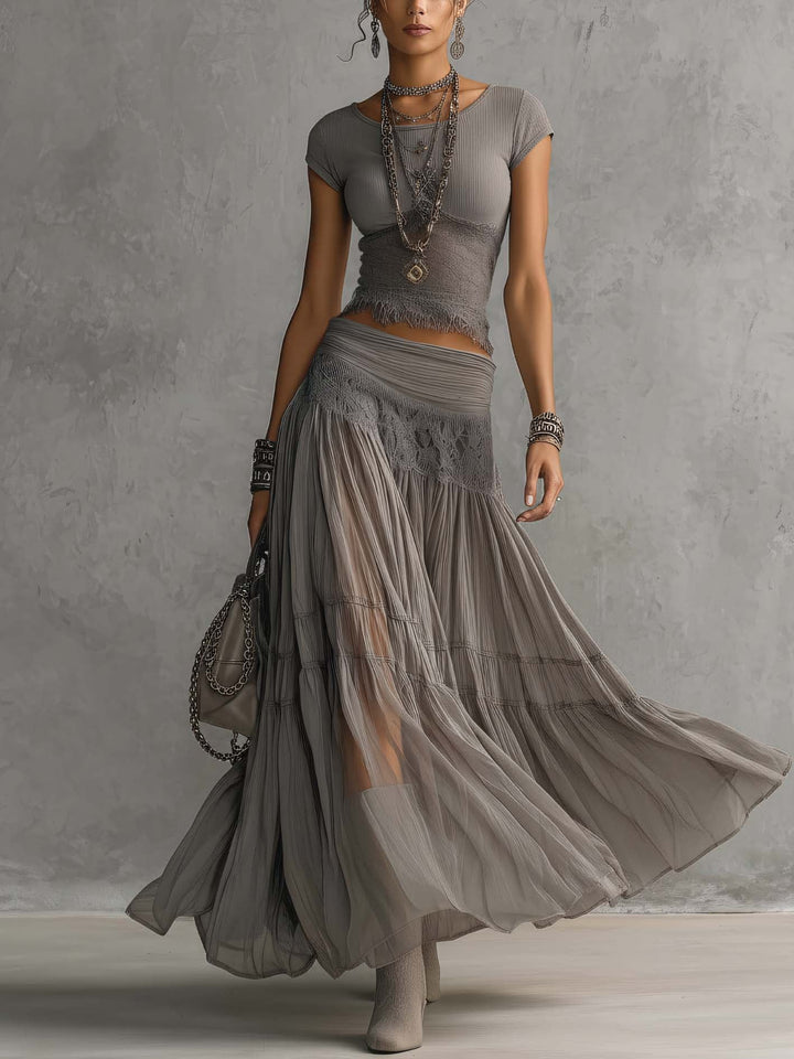 Ensemble Top en Dentelle Grise et Jupe Maxi Plissée