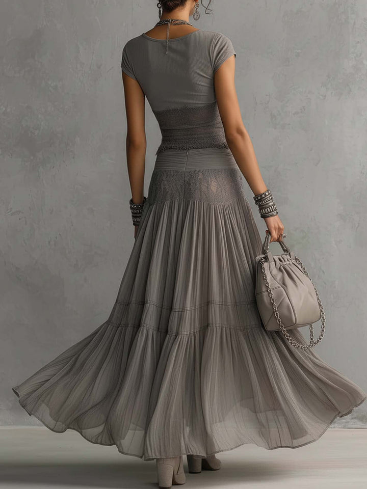 Ensemble Top en Dentelle Grise et Jupe Maxi Plissée