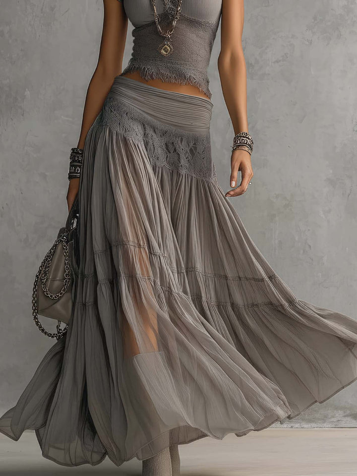 Ensemble Top en Dentelle Grise et Jupe Maxi Plissée