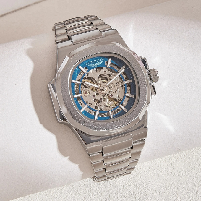 Montre Carbonline