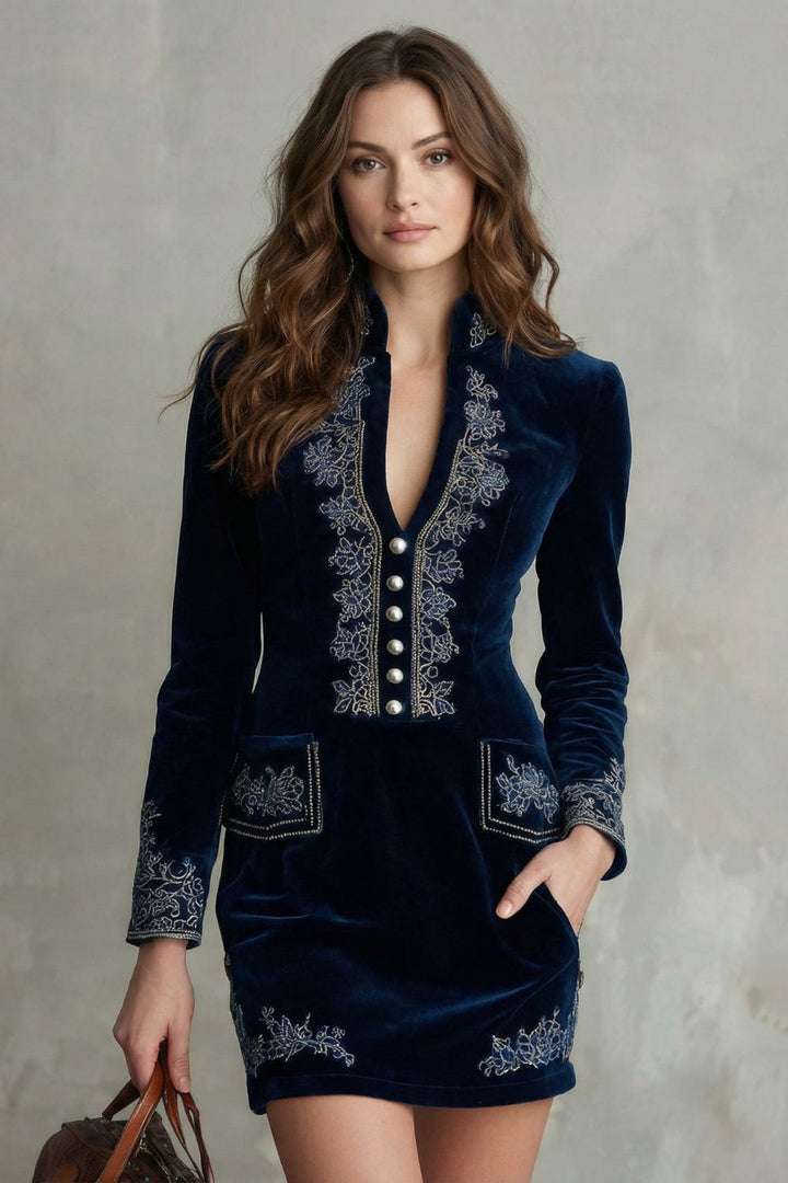 ÉLARINE | ÉLÉGANCE EN VELOURS BRODÉ – ROBE MINI AJUSTÉE
