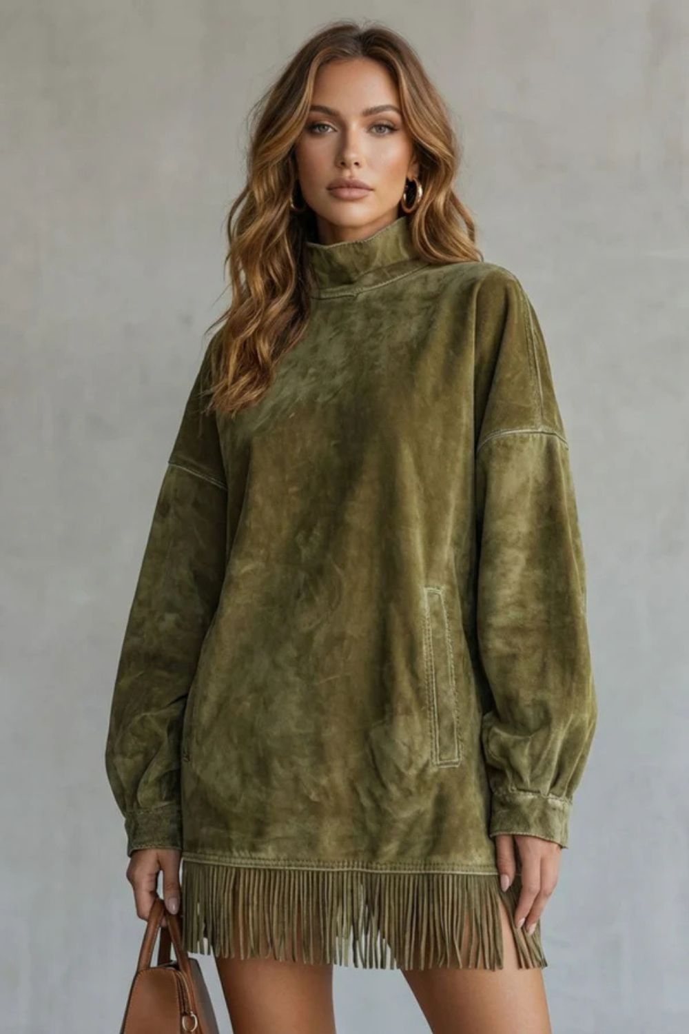VIRETTA | DÉTAIL FRANGE EN SUÉDINE – ROBE MINI À COL ROLLED