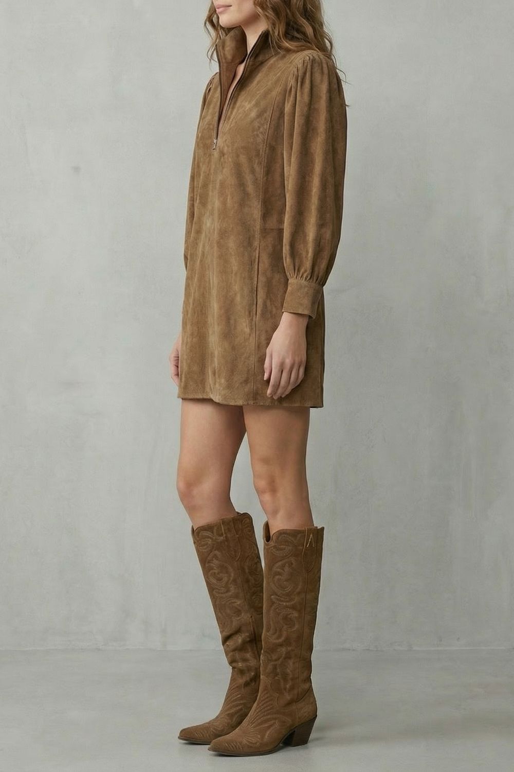 VALMIRA | CHARME EN SUEDE VINTAGE – ROBE MINI