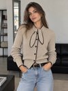 Cardigan en Laine Mélangée avec Détail Contrasté au Col