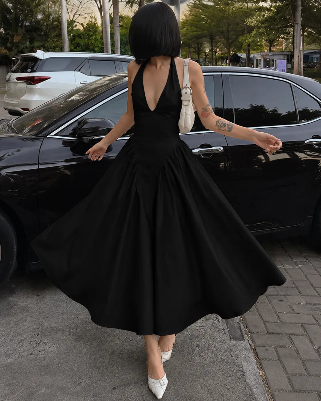 Celeste | Robe Midi Élégante à Col Halter