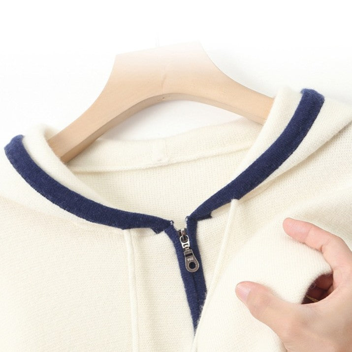 Hoodie en Laine Marlowe
