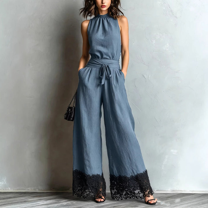 Combinaison à encolure halter avec dentelle et jambes larges ceinturée