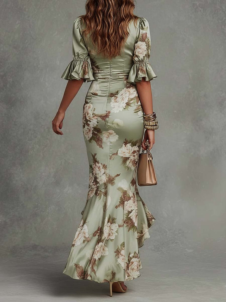 Anna - Robe longue asymétrique en satin vert avec décolleté en V, manches bouffantes évasées et motif floral