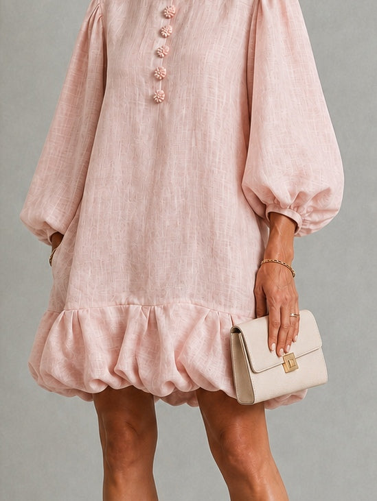 Anneliese | Robe à manches bouffantes et boutons frontaux avec ourlet froncé
