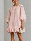 Anneliese | Robe à manches bouffantes et boutons frontaux avec ourlet froncé