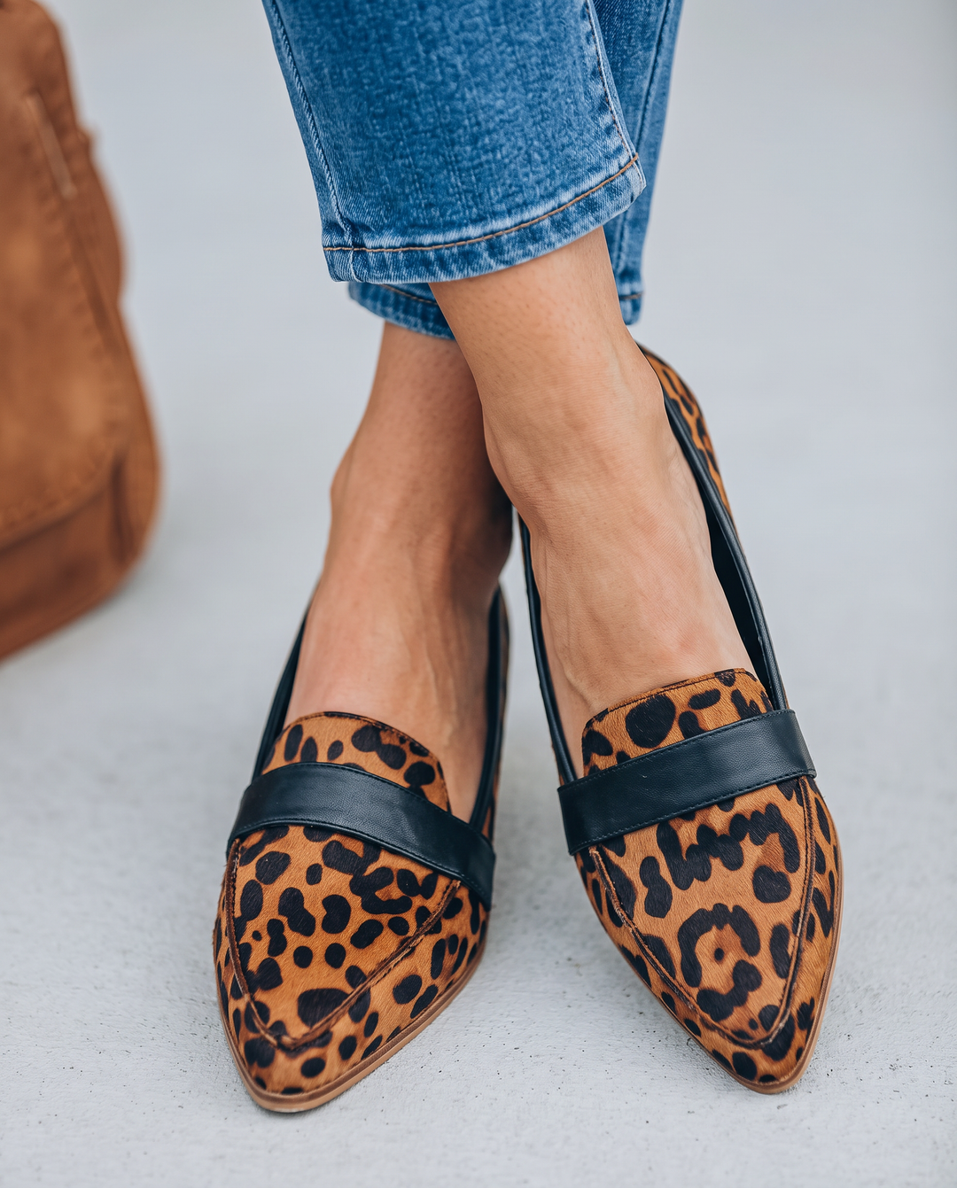 Mocassin Pointu avec Sangle sur le Cou-de-Pied