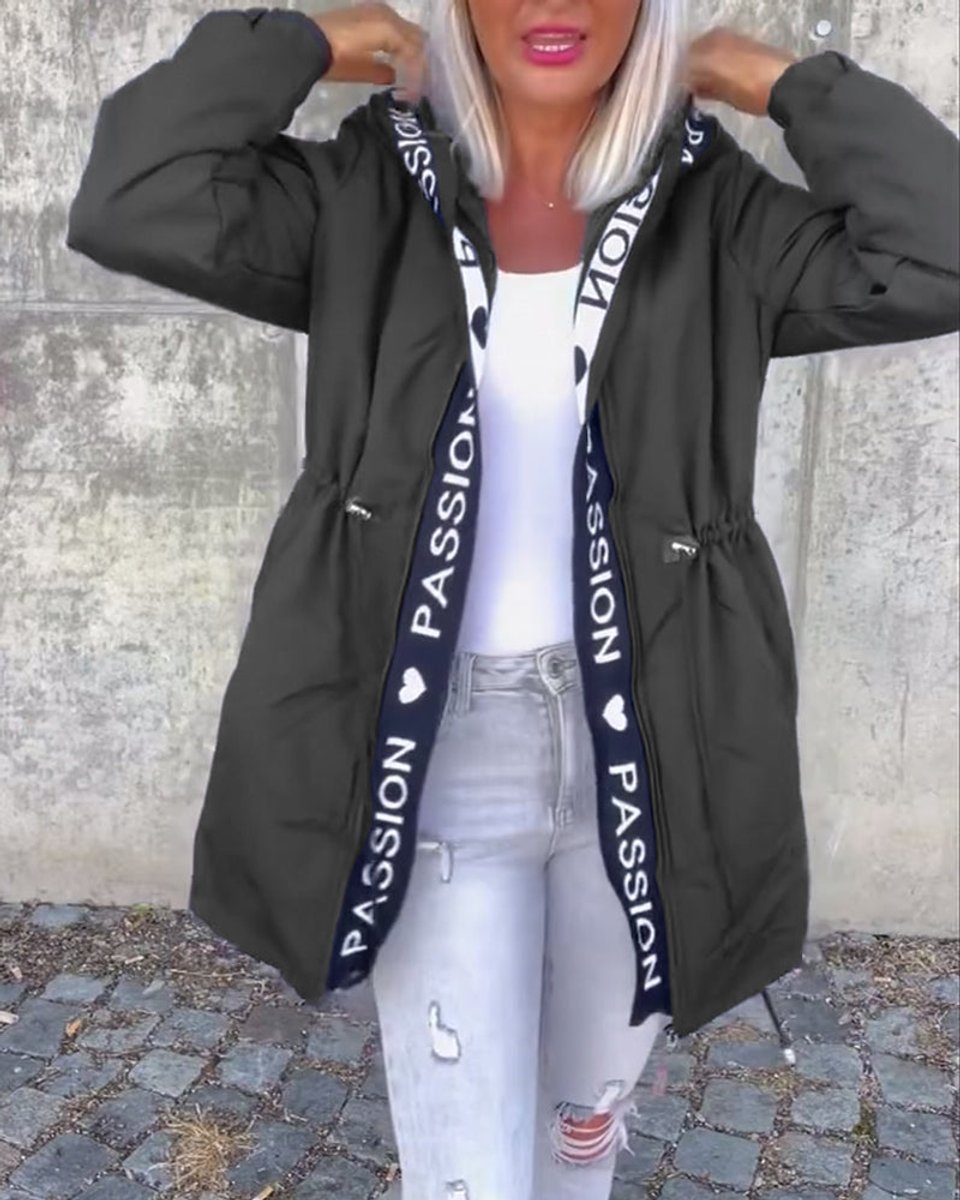 Camila | Parka Midi à Capuche avec Cordon de Serrage