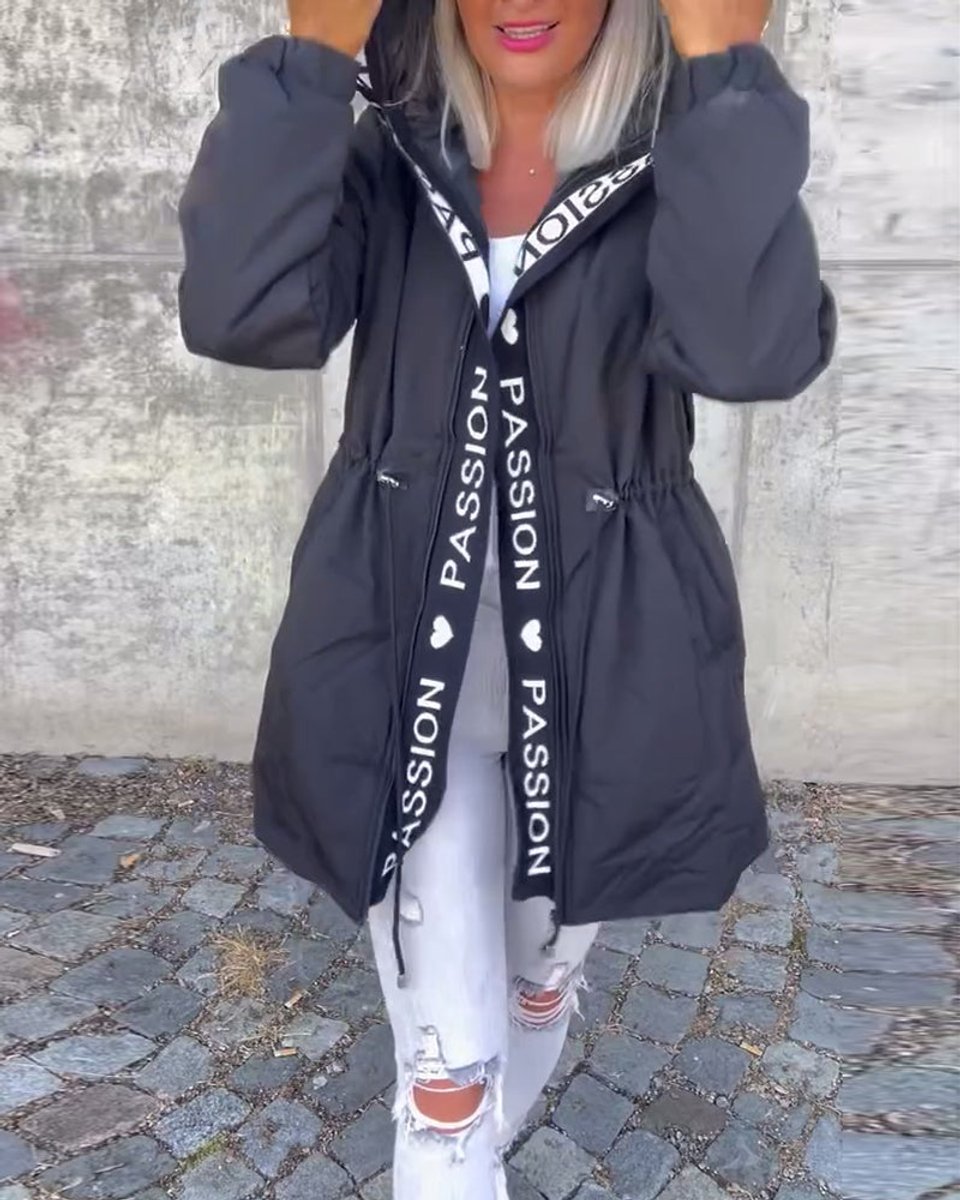 Camila | Parka Midi à Capuche avec Cordon de Serrage