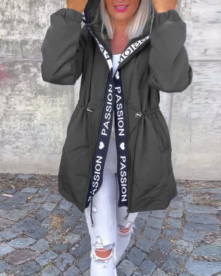 Camila | Parka Midi à Capuche avec Cordon de Serrage